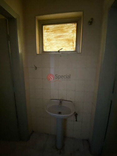 Imagem 9 de 11 de Salão Na Vila Carrão Com 2 Salões, 2 Banheiros, 1 Vaga, Próximo A R. Taubaté. - Af26474