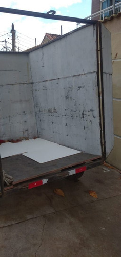 Imagem 3 de 6 de Truck
