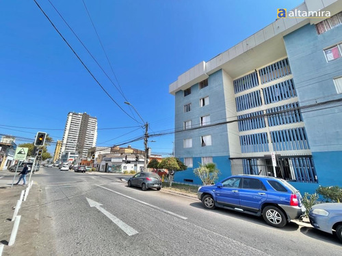 Departamento En Venta De 3 Dorm. En Iquique