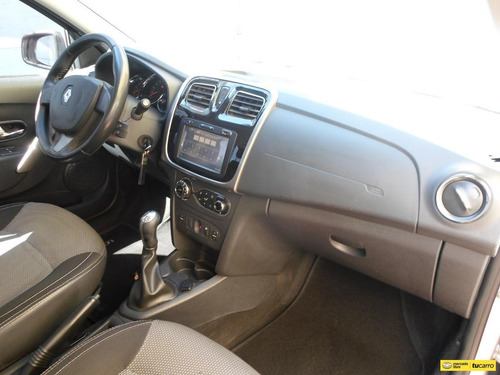 Imagen 11 de 15 de Renault Logan Privilege 1.600 Mt