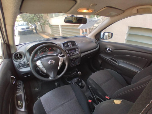 Nissan Versa 1.6 Sense Mt 2017