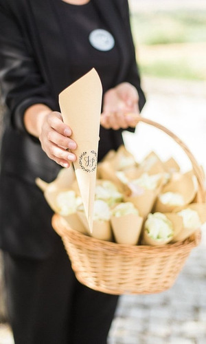 Conos Decorativos 5 Unidades Para Bodas 15 Años