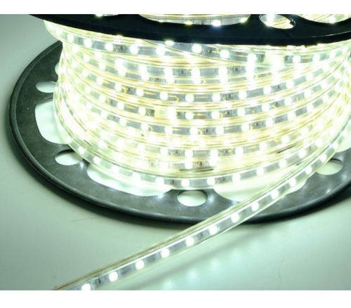 Imagem 2 de 2 de Mangueira Led Chata 5050 8mm 60leds 50 Metros