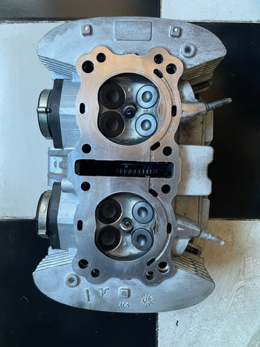 Tapa De Cilindro Royal Enfield 650