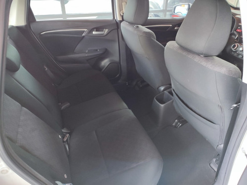Imagen 11 de 15 de Honda Fit Fun 2017 Tm