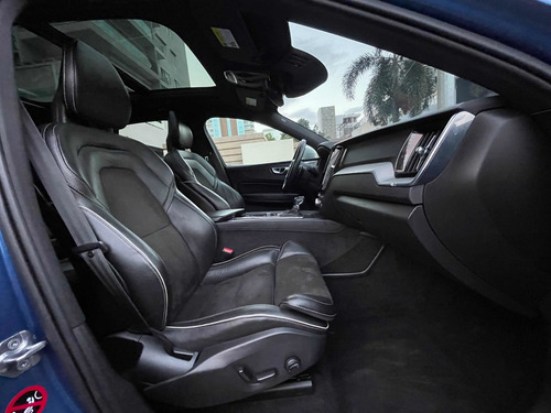 Imagen 7 de 15 de Volvo Xc60 T6 R Design Americano 2018