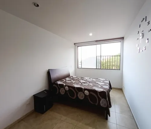 A La Venta Hermoso Apartamento Duplex En Menga, En Quinto Piso Con Ascensor