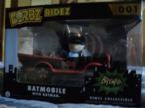Figura Original Batimovil Con Batman Dorbz Funko