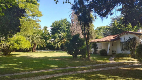 Casa En Venta - 3 Dormitorios 1 Baño - Cochera - 1.140mts2 - San Miguel