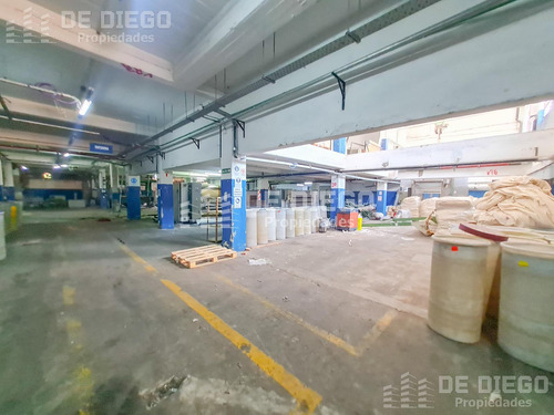 Edificio Industrial Con Gas Industrial De 7500 M2 En 3 Plantas - Bella Vista