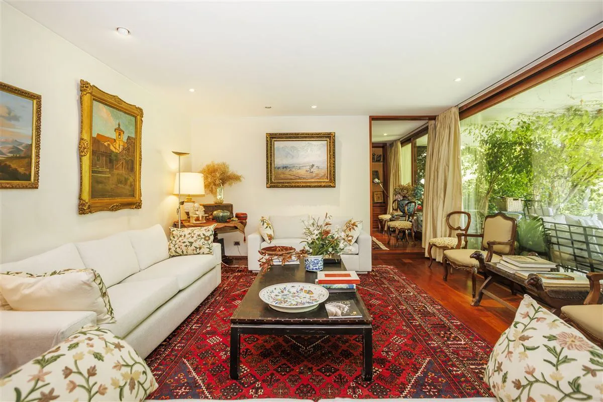 Imagen 3 de 27 de Casa En Venta De 6 Dorm. En Las Condes