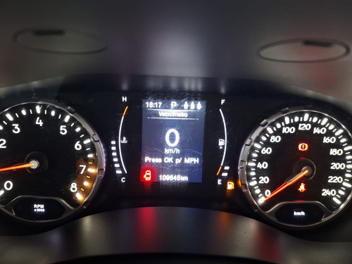 Jeep Renegade 1.8 16V FLEX LONGITUDE 4P AUTOMÁTICO