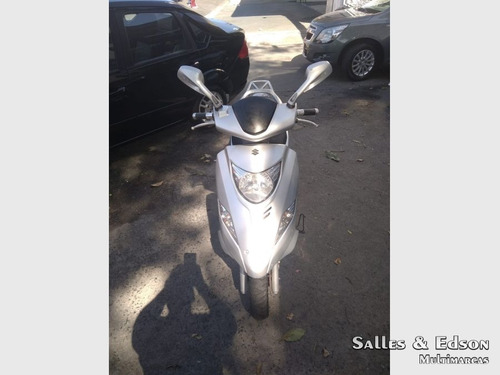 Imagem 3 de 8 de Suzuki Burgman 125 Automatic 2012