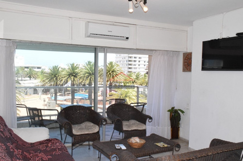 Apartamento En Peninsula 2 Dormitorios- Ref: 4785