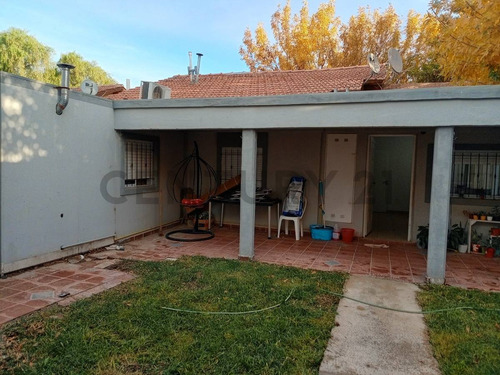 Venta - Casa 3 Dormitorios - Allen