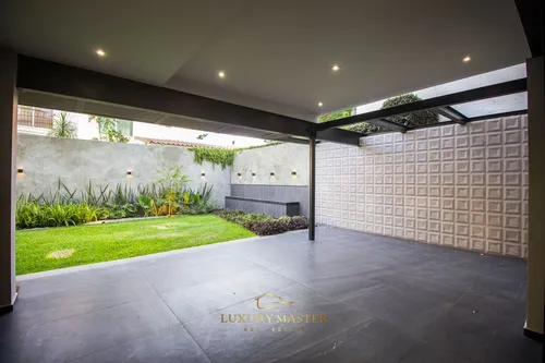 Casa De Lujo En Venta En Valle Real