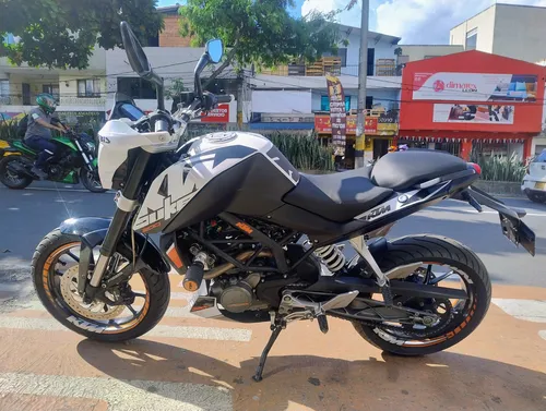 Ktm Duke 200 Modelo 2015 Excelente Estado!! Traspaso Incluid
