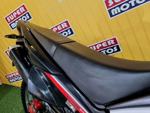 Imagen 3 de 9 de Yumbo Gs Motomel S2 125 Yumbo Gtr 125 Ztt 250