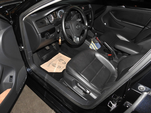 Volkswagen Vento 2.5 Luxury