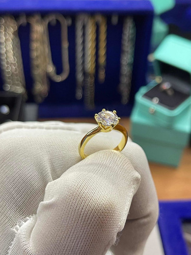 Anillo De Plata Bañado En Oro De 18 Quilates 2.0 Ct