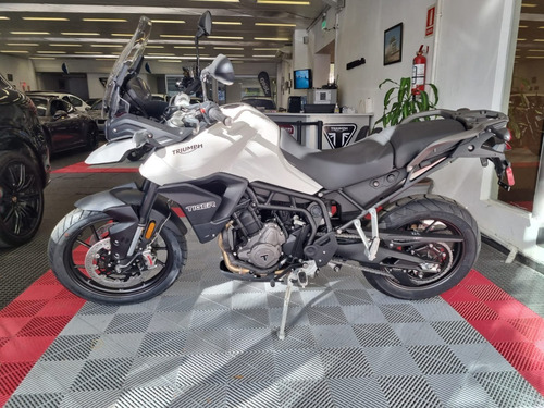 Triumph Tiger 900 Hilton Motors Co.