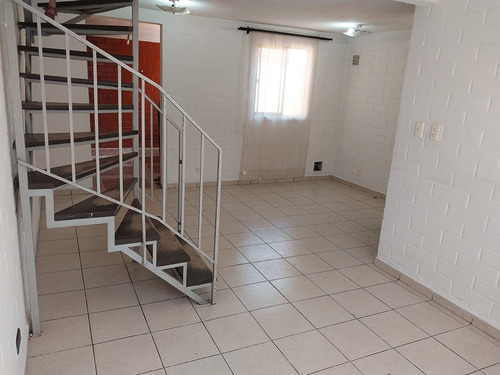 Casa 2 Pisos En Villa Jardín Poniente - V. Mackenna - Renca