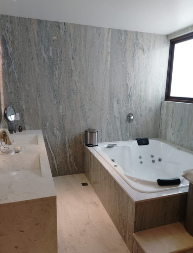 Descubre El Lujo Y La Exclusividad En Bosque Real, Casa En Venta Bosque Real!!!!