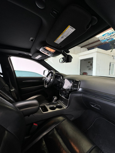 Jeep Grand Cherokee 3.6 Limited Lujo 4x2 Mt