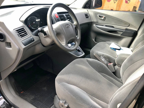 Imagem 7 de 9 de Hyundai Tucson 2.0 Mpfi Gls 16v 143cv 2wd Gasolina 4p