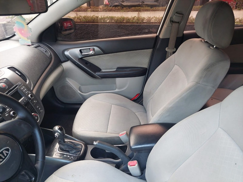 Imagem 5 de 8 de Kia Cerato Sx3 1.6 At