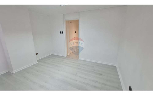 Recién Remodelada P. Ahumada: Ideal Profesionales