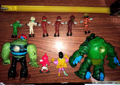 Mini Figuras Plantas Vs Zombies (Usado)