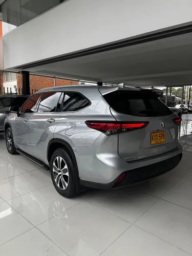 Toyota Highlander Modelo 2022 Xle Hibrida Awd