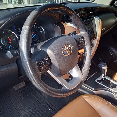 Toyota Fortuner Dubai 4.0