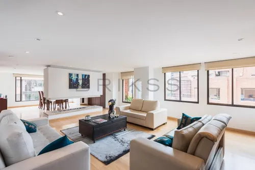 Apartamento En Arriendo En Los Rosales. Cod A1602