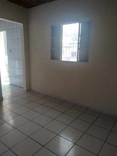 Imóvel Com 3 Dorms, 1125m2 E 2 Vagas De Garagem À Venda - J