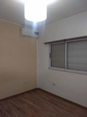 Casa En Venta - 3 Dormitorios 1 Baño 3 Cocheras - 330mts2 - Lincoln