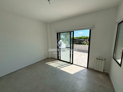Venta Casa 4 Ambientes Con Pileta. Lista Para Mudarte! Santa Elena