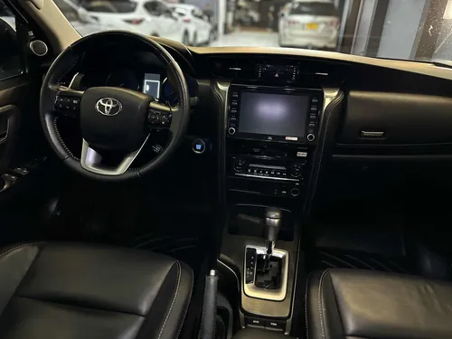 Toyota Fortuner 2.4 Street At 7As