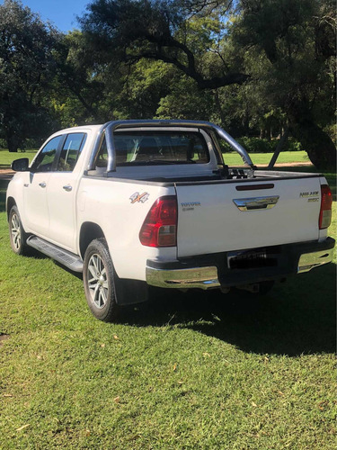 Toyota Hilux 2.8 Cd Srx 177cv 4x4 2016