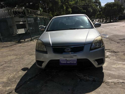 Kia Rio 2012 1.6 4 P