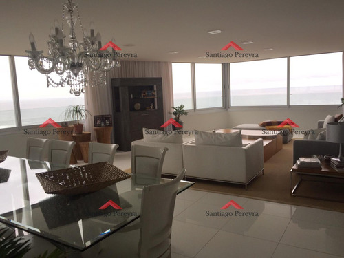 Apartamento De Lujo Frente Al Mar, Piso Alto, 4 Dormitorios En Alquiler.