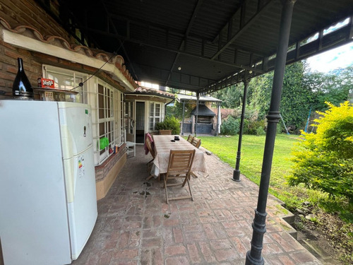 Chalet 5 Amb (hurlingham Centro 5 Esquinas)