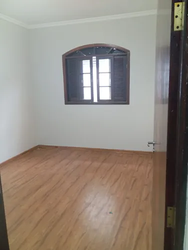 Casa Sobrado Com 02 Dormitórios, Lavabo E Móveis Planejados