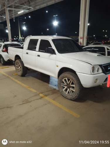 Mitsubishi L200 2.5 Gl Cab Dupla 4x4 4p