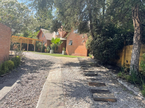 Linda Casa 5 Dor 3 Baños Mas Pieza Servicio Y Baño