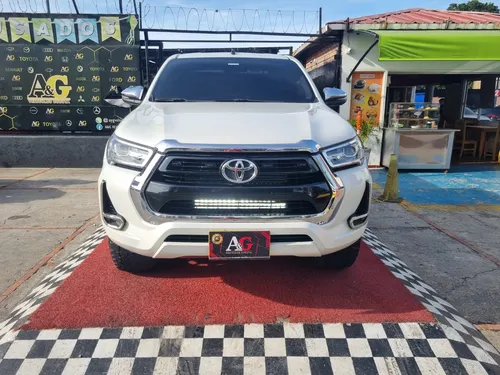 Toyota Hilux Srv 2.4 At