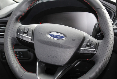 Ford Escape 2.5 St line