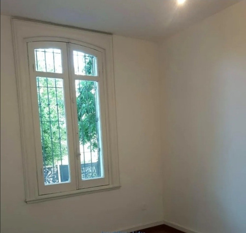 Casa 4 Habitaciones, 2 Baños, Reciclada A Nuevo
