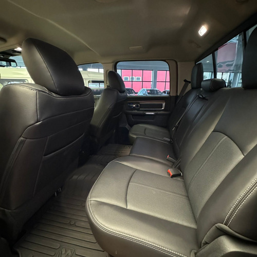 RAM Ram Classic 5.7 V8 GASOLINA LARAMIE CD 4X4 AUTOMÁTICO